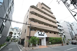 東京都新宿区新小川町【マンション】の外観