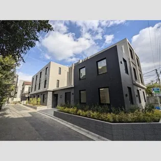 グランピア中野坂上【1階】の外観