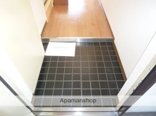 ホワイトキャッスル小金井【8階】の玄関