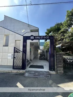 雅17ワイズ【1階】の外観