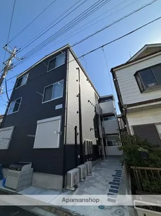 クヴェレ【3階】の外観