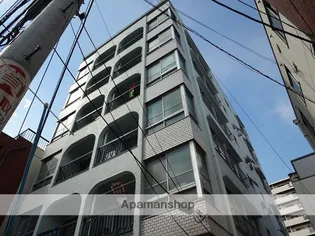 高マンション【2階】の外観