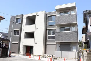 ラピス綾瀬【1階】の外観