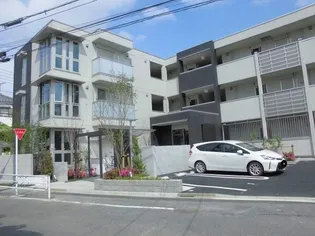 メゾンルミエールの画像