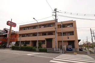 ズオン・ゼロ【2階】の外観