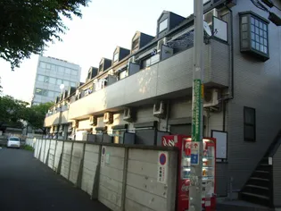 ロゼリア【2階】の外観