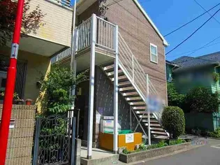 レオパレスフォーブル三茶【2階】の外観