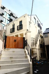 東京都目黒区中目黒2丁目【マンション】の外観