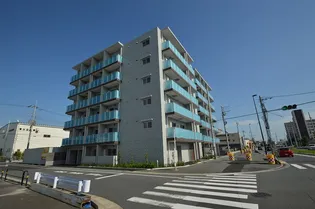 東京都足立区西加平1丁目【マンション】の外観