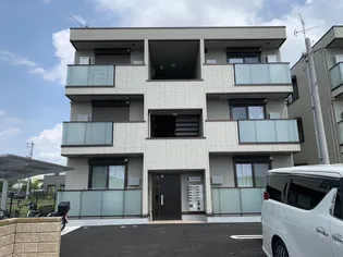 アヴァンス八潮A【2階】の外観