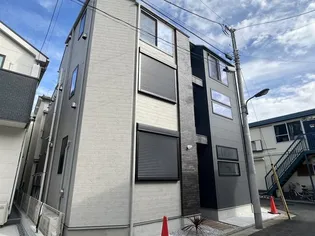 ユニヴェール西新井【2階】の外観