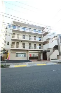 ラスパシオ三軒茶屋【2階】の外観