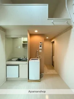 ユナイト殿町アラベスク【1階】の居間