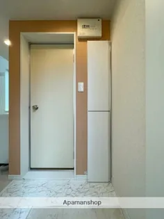 ユナイト殿町アラベスク【1階】の玄関