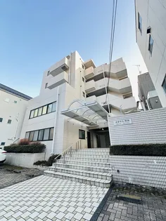 東京都新宿区須賀町【マンション】の外観