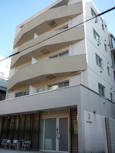 東京都港区東麻布2丁目【マンション】の外観