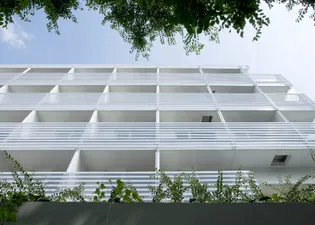 東京都新宿区市谷薬王寺町【マンション】の外観