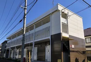 レオパレスイーリス【2階】の外観