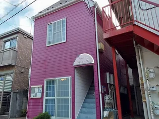 レオパレス赤い家の画像