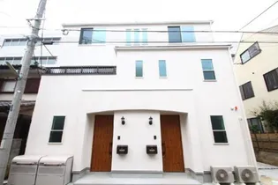 モンスリール【1階】の外観