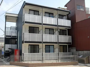 レオパレスレオ【3階】の外観