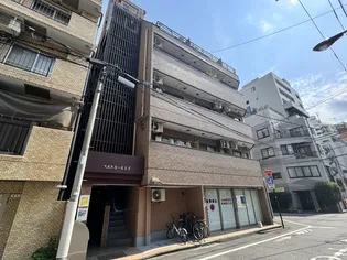 ベルドミール王子【4階】の外観