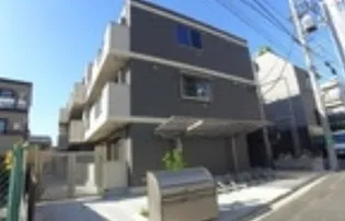 ドゥーエ初台【3階】の外観