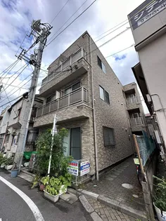 アンプルールフェールイル・ヴィラージュ【3階】の外観