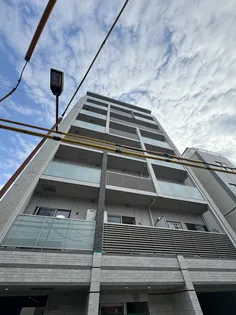 石見ビル【2階】の外観