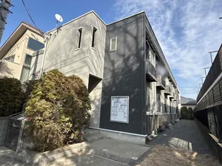 レオパレス羽根木【1階】の外観