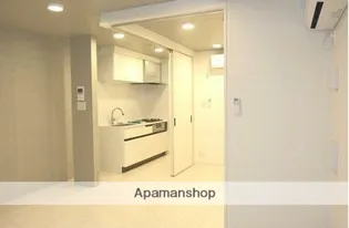 REVERESIDENCE目黒【4階】の居間