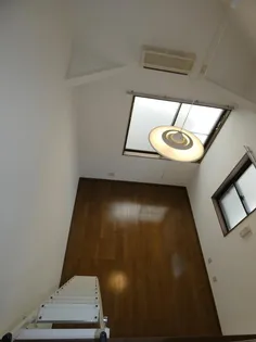 キャッスル青木【202号室号室】の居間