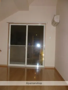 ガウディ12【1階】の居間