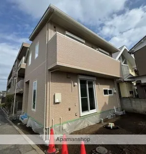 東京都世田谷区上北沢1丁目【一戸建】の外観