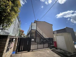 レオパレスクレストヒルズ向原【1階】の外観