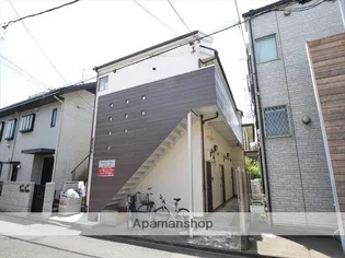 ラズベリー共和【1階】の外観