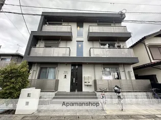 FUNNY TERMS【1階】の外観