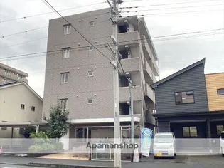 メイプル・コート【4階】の外観