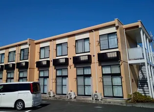 レオパレスストーンリバー【2階】の外観