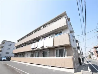 ヴィクトワール 参番館【1階】の外観