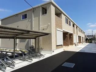 リヴァーサ鶴川【1階】の外観