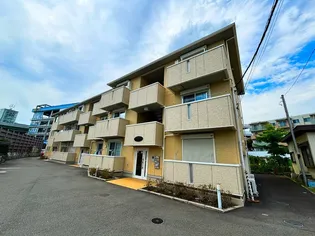 アンバサル【3階】の外観