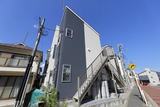 ホルスリッジ【2階】の外観