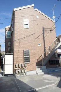 レイディアンス安浦【2階】の外観