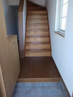 クレストメゾンⅤ【2階】の玄関