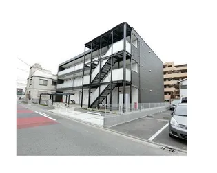 リブリ・四谷上町富士見通り【1階】の外観