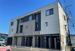 ストロベリー ヒルズ【2階】の外観