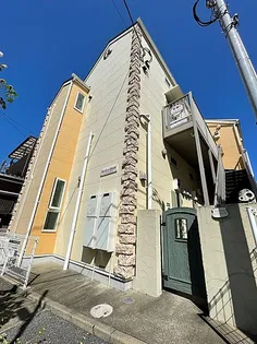 ラ・カーサ・ギブリ【2階】の外観