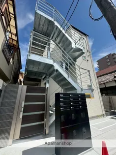 URBAN NEST【1階】の外観