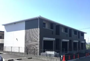 秦野市若松町ガレージハウス【2階】の外観